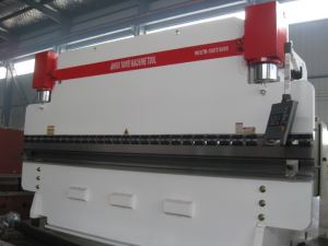 WC67K 板曲げ機 500T6000