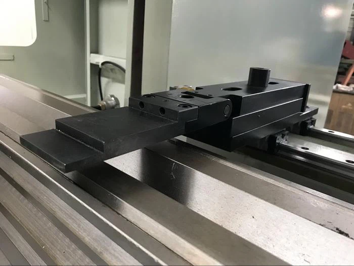 AHYW China Yawei cnc pressbrake 400T4m metal bending finger stops