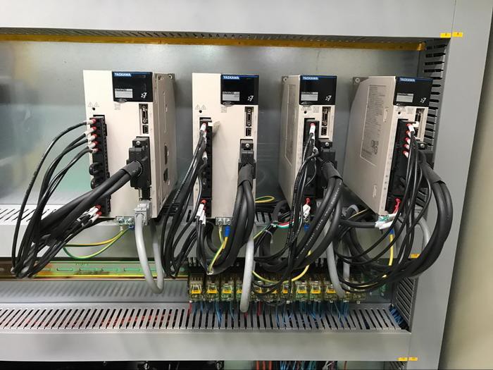 Yaskawa servo motor Yawei PBH 4 axis CNC controlled press brake back gauge china suppliers